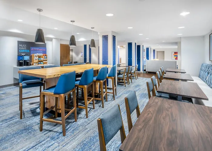 Holiday Inn Express - Colorado Springs - First&Main